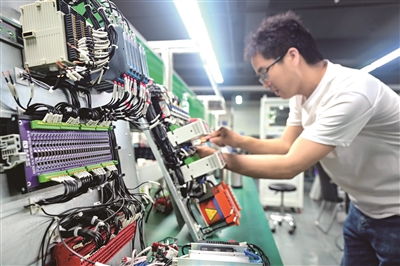 實施創(chuàng)新驅(qū)動，打造智慧礦山測控設(shè)備新篇章